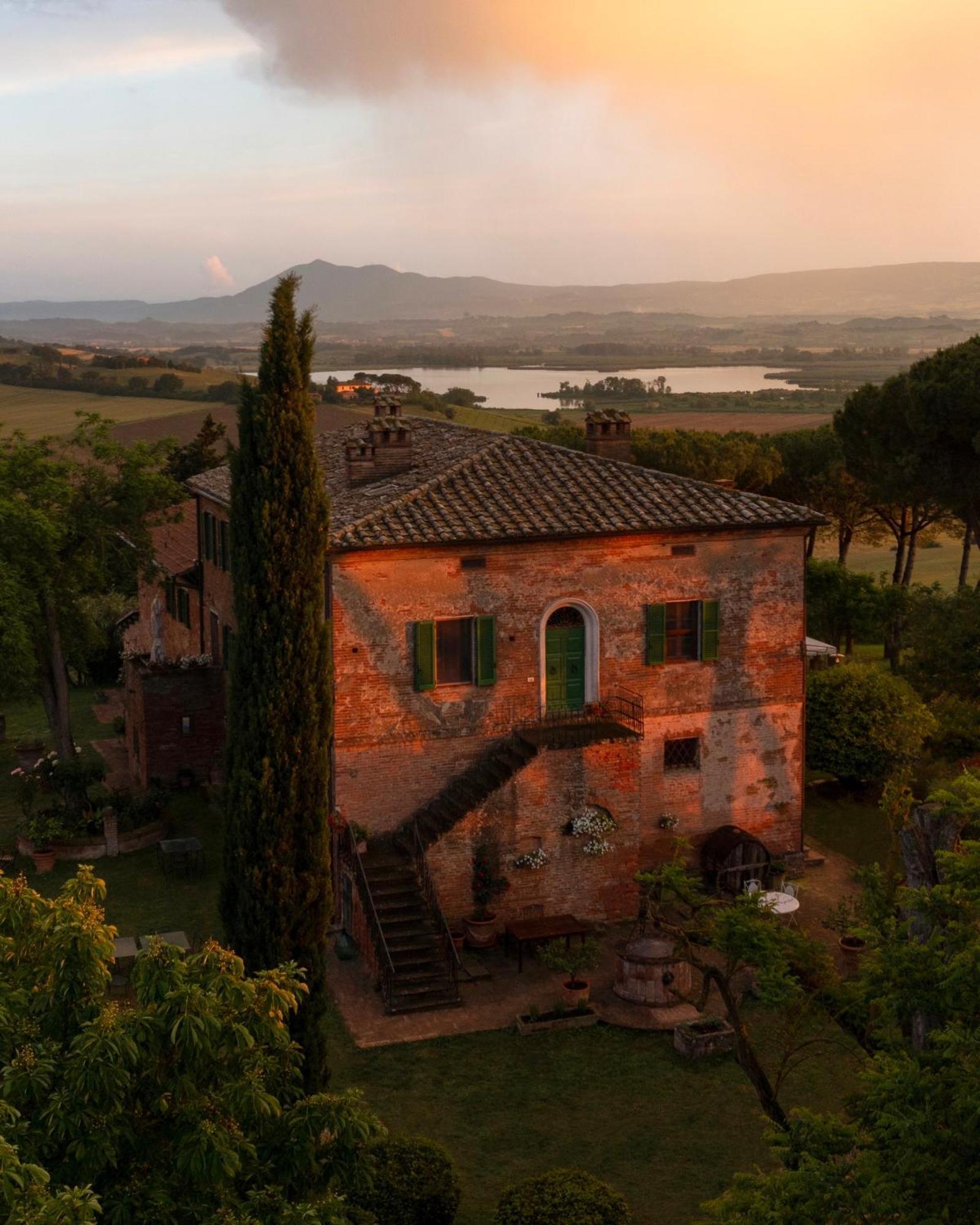 Cozzano Agroturismo *